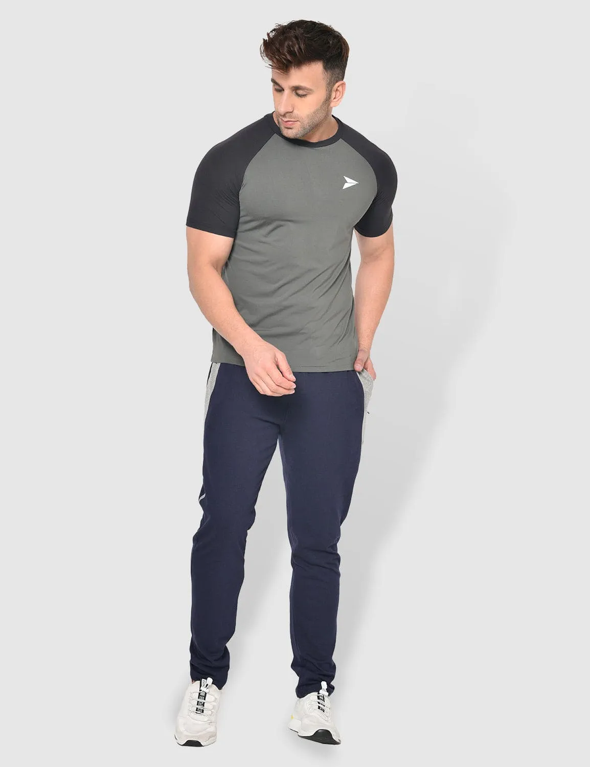 Fitinc Gymwear Grey-Black T-shirt for Men