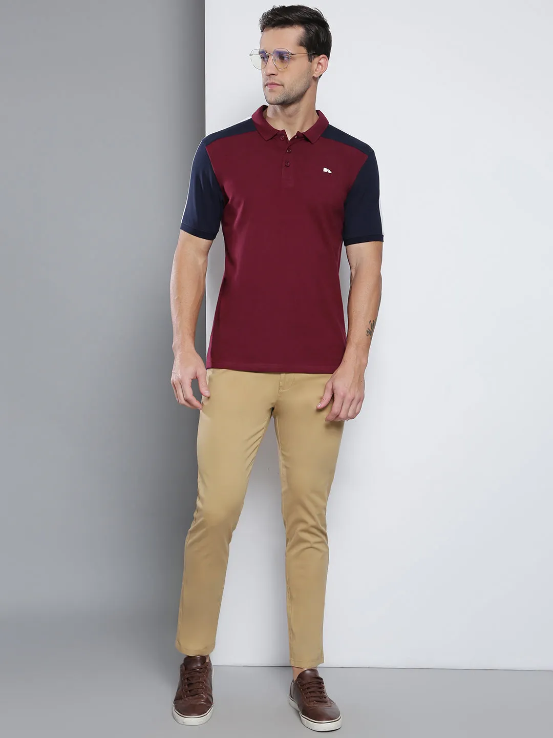 Men's Casual Slim Fit T-Shirt Half Sleeves Color Block Pattern Polo Neck Pure Cotton T-Shirt